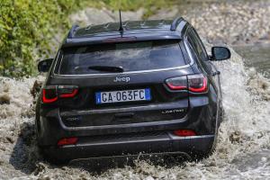Jeep Compass Limited 4xe 2020 года  (EU)